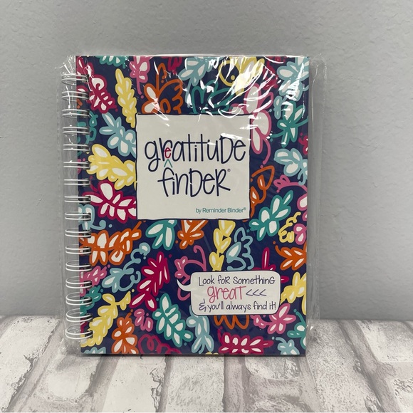 Denise Albright Gratitude Finder Journal - Set of 3 - NWOT - Picture 6 of 7
